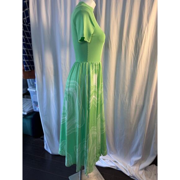 Shein Green Mock Neck Midi Dress with Abstract Skirt - Size Small - Picture 5 of 9